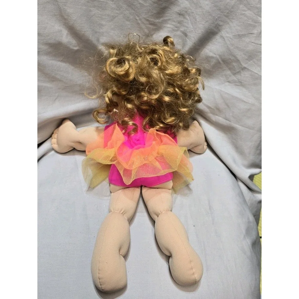 Cabbage Patch Kids‎ TWINKLE TOES Blonde with Blue Eyes Curly 2012